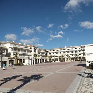 apartamentos-plaza-nerja.hotelsinnerja.org/